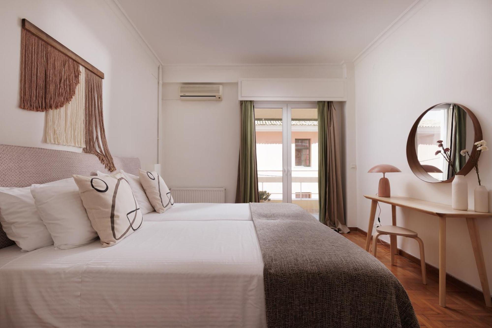 Zampeli Apartment *
